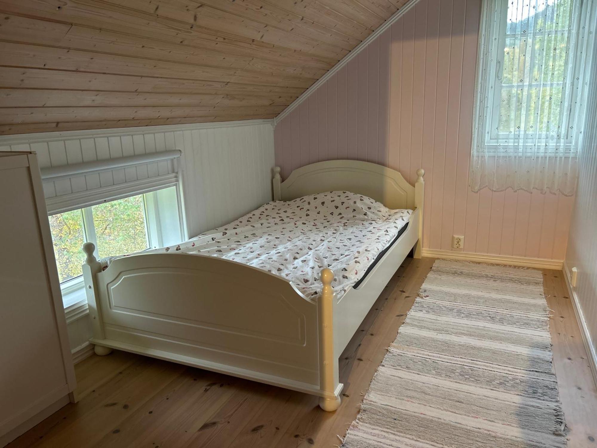 Stille Og Fredelig Ved Fjord Og Fjell Valsoybotn ภายนอก รูปภาพ